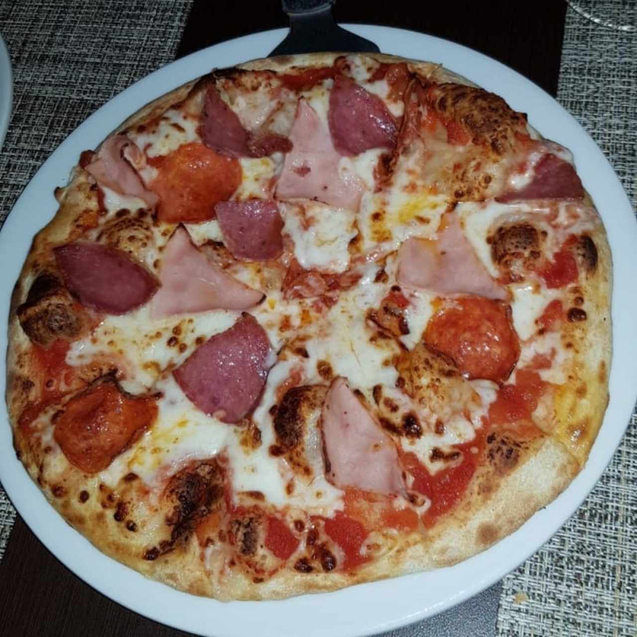 Pizza Especial Rino's