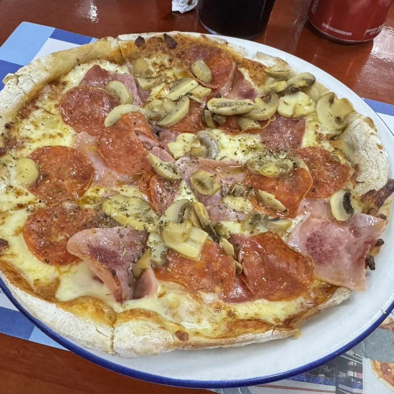 PIZZAS ESPECIALES - Pizza de combinación