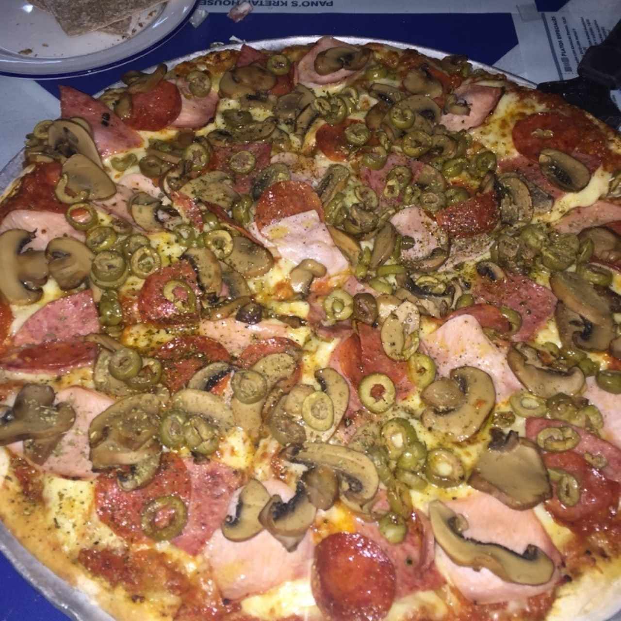 pizza combinación athens