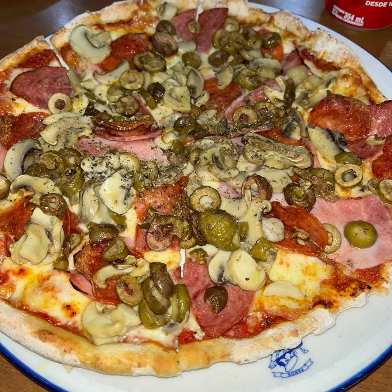 Pizza regular de Combinación 