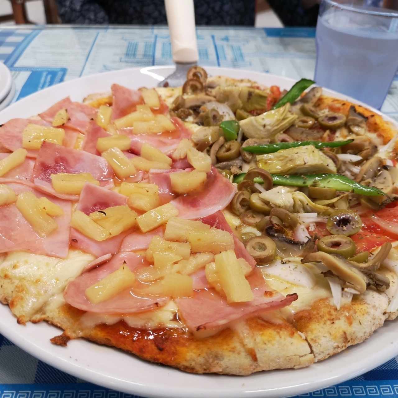 Pizza Hawaiiana y Vegetariana