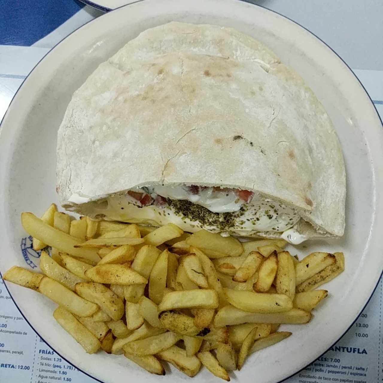 Kefte Gyro en pan de la casa