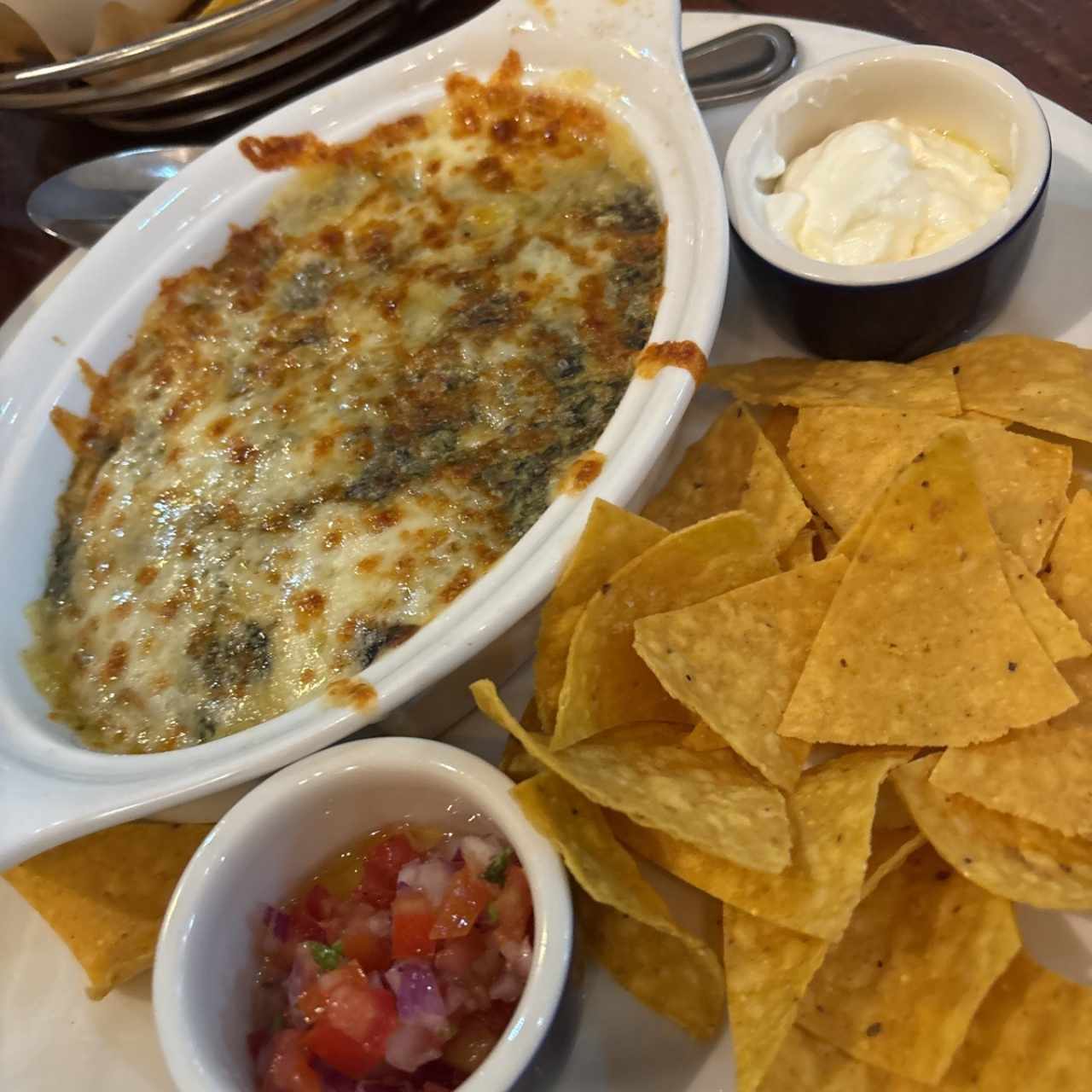 Spinach, Cheese & Artichoke Dip