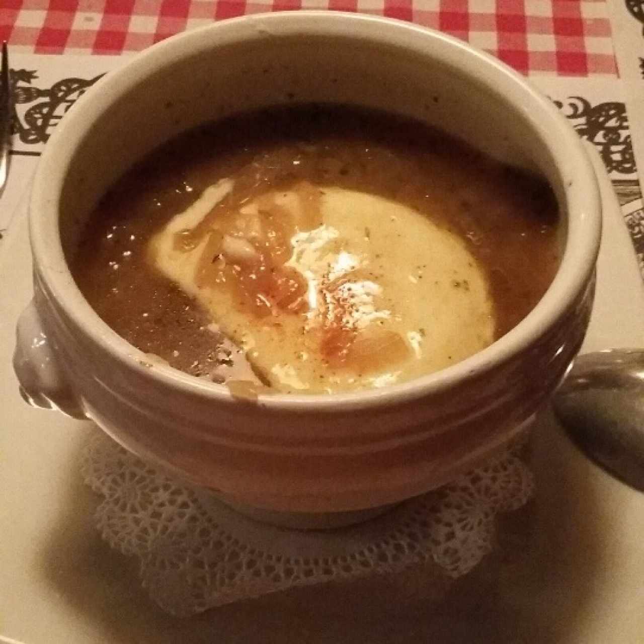 Chalet Suizo sopa de cebolla