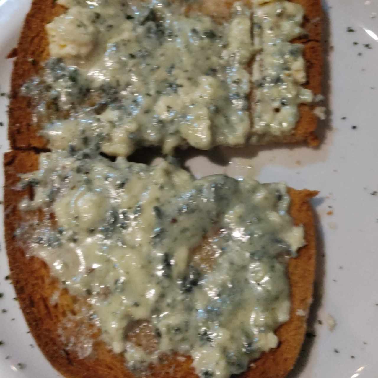 bruscheta con blue cheese 