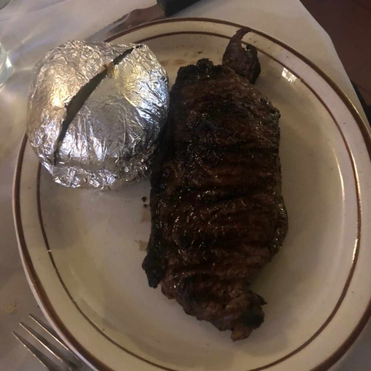 NU Steak con papa al vapor!