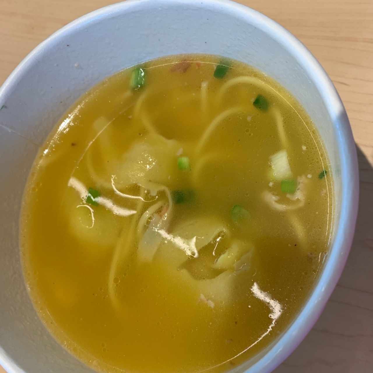 sopa de wanton 