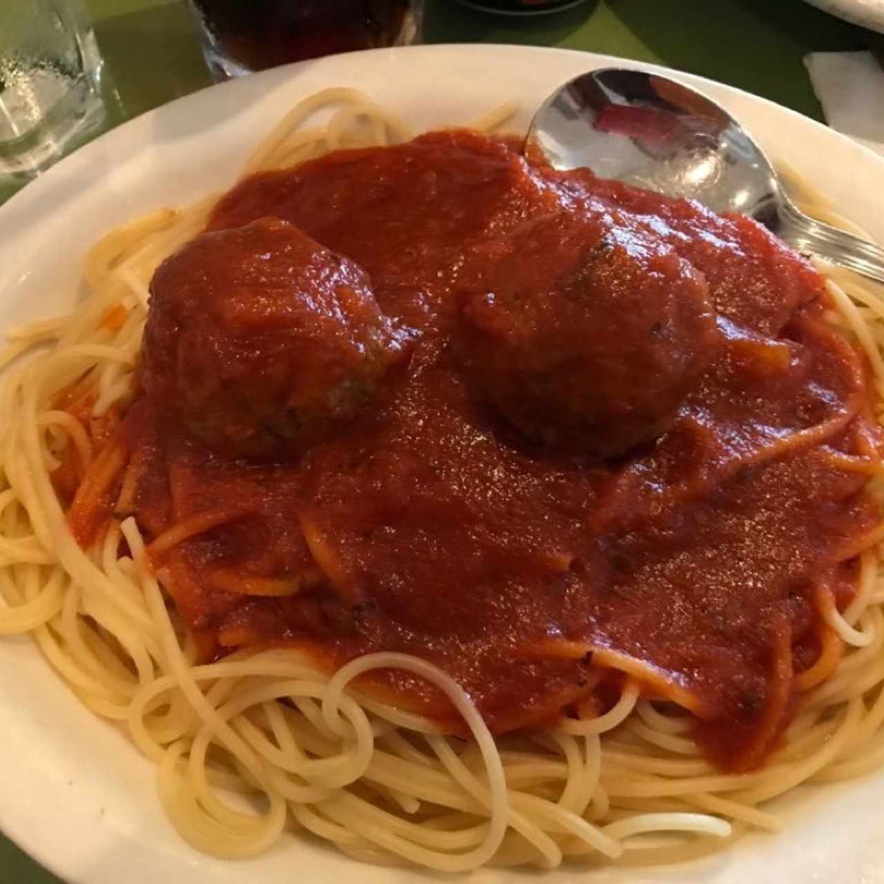 Spaghetti con Albóndigas 