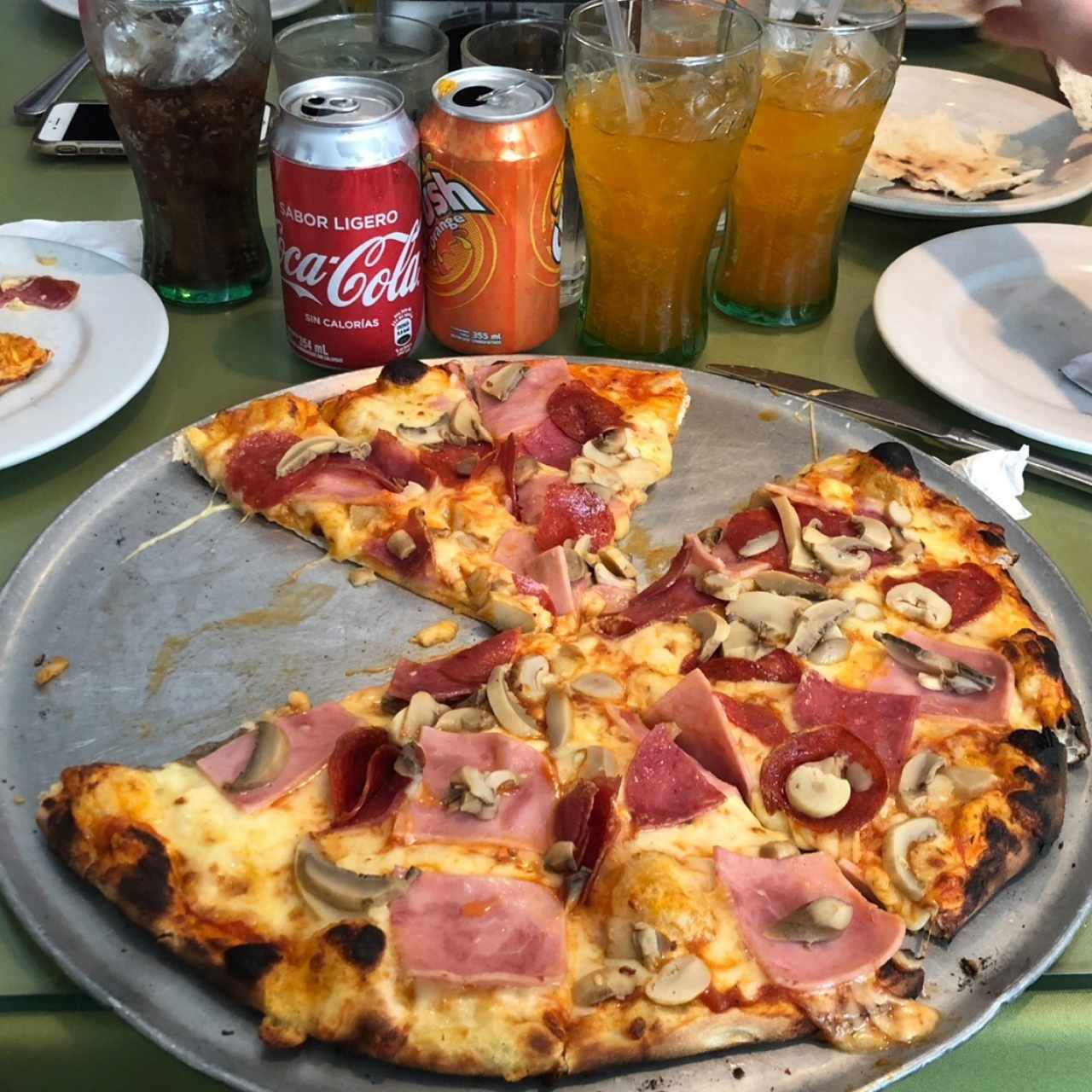 Pizza Napoli Familiar en Horno de Leña