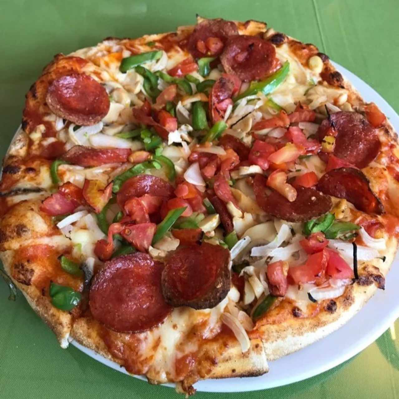Pizza de Vegetales con Extra Pepperoni