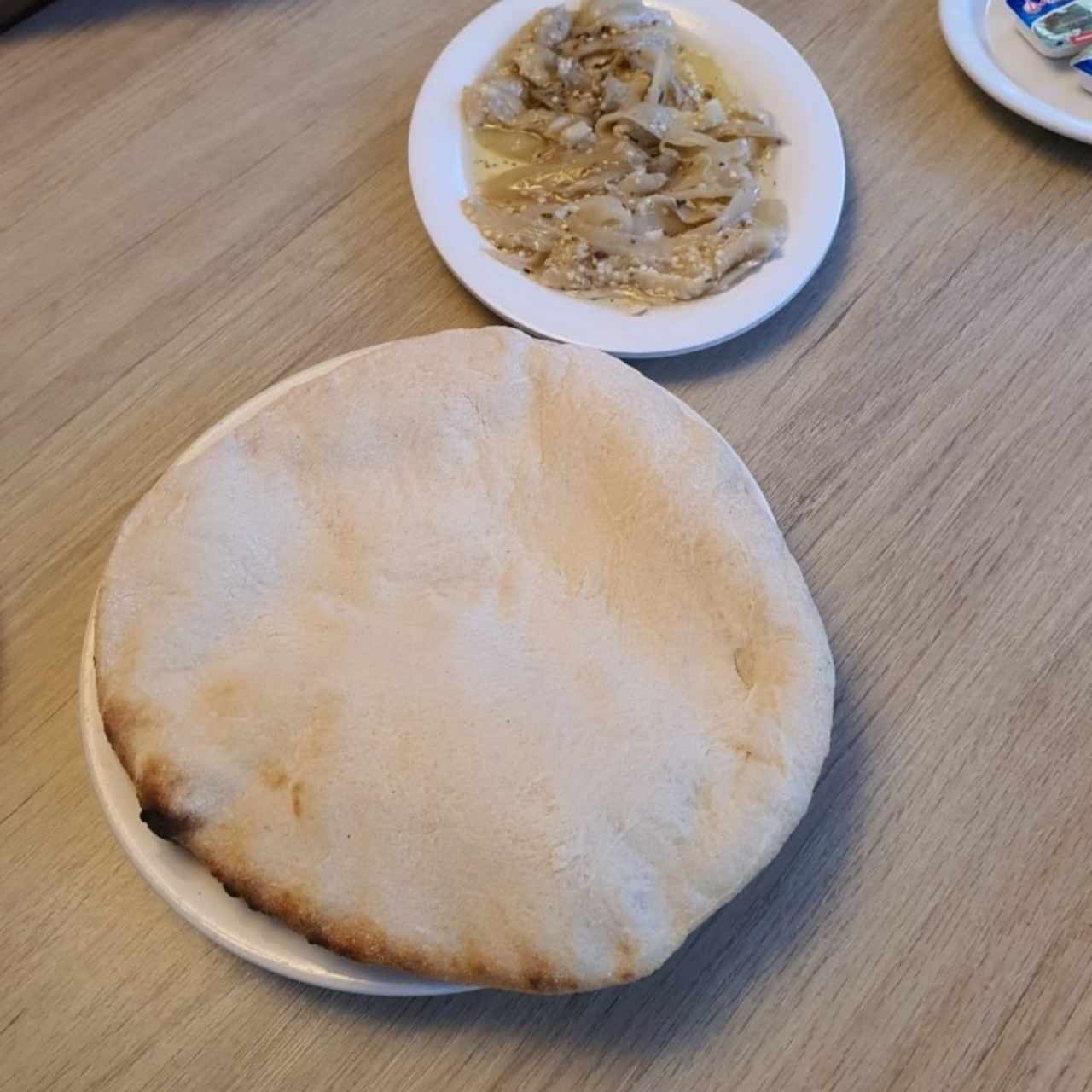 pan pita con berenjenas 