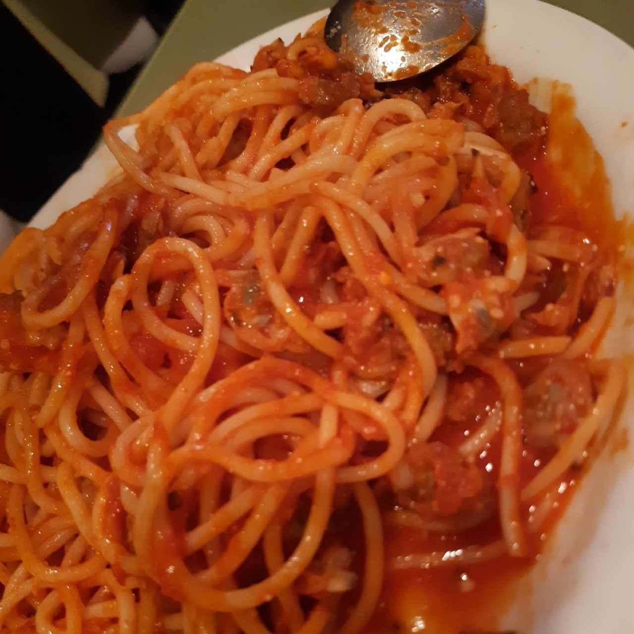 Spaghetti con almejas 
