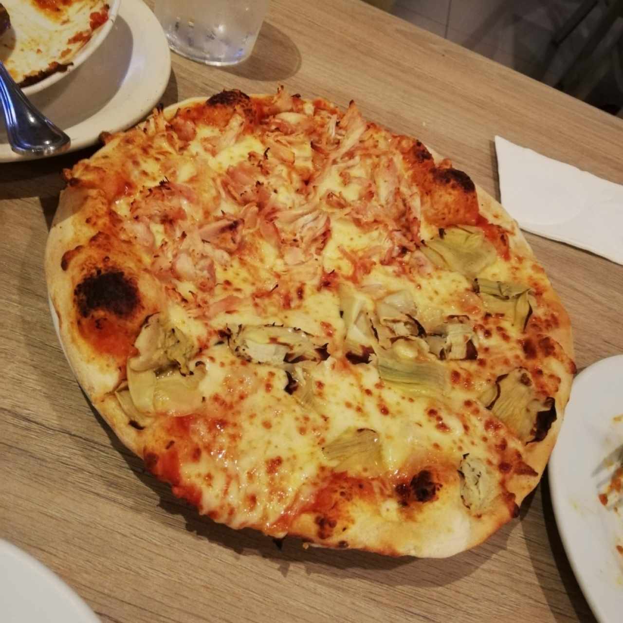 Pizza de combinación - Pollo y Alcachofas