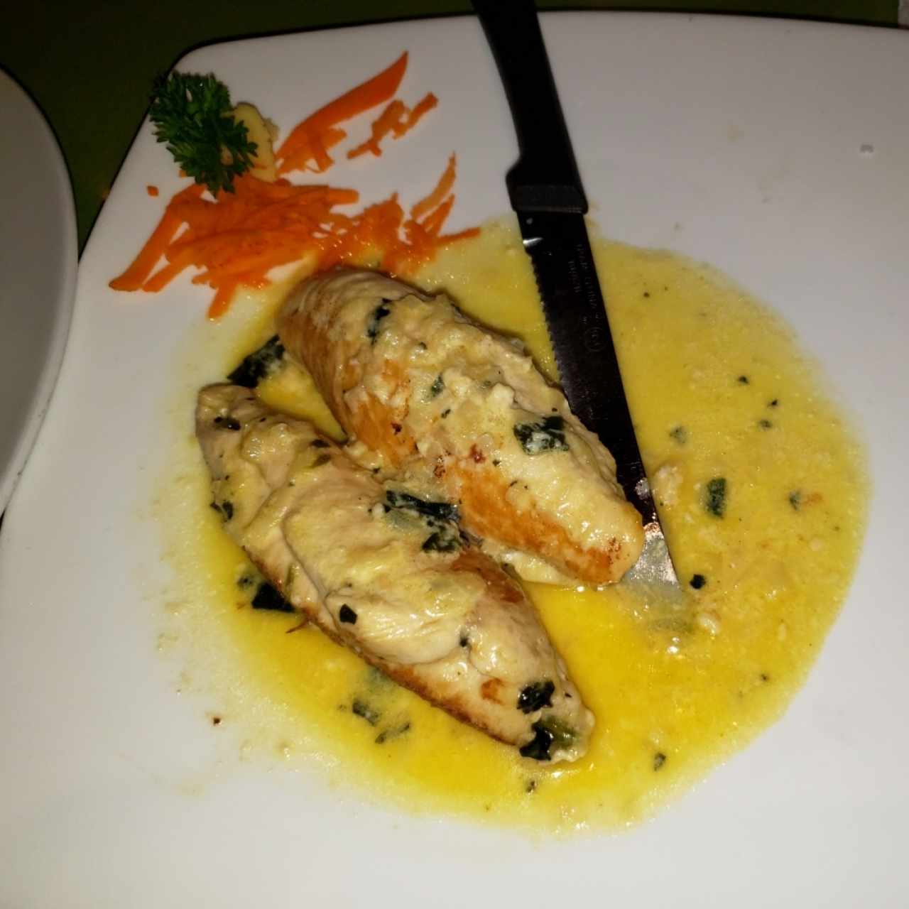 POLLO RELLENO DE ESPINACA Y QUESO