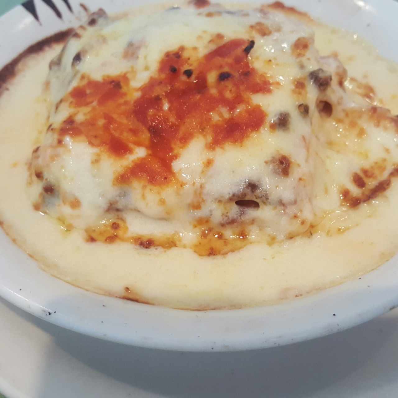 Lasagna de pollo gratinada