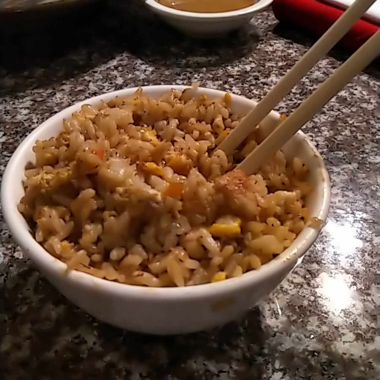 arroz tradicional con vegetales y pollo