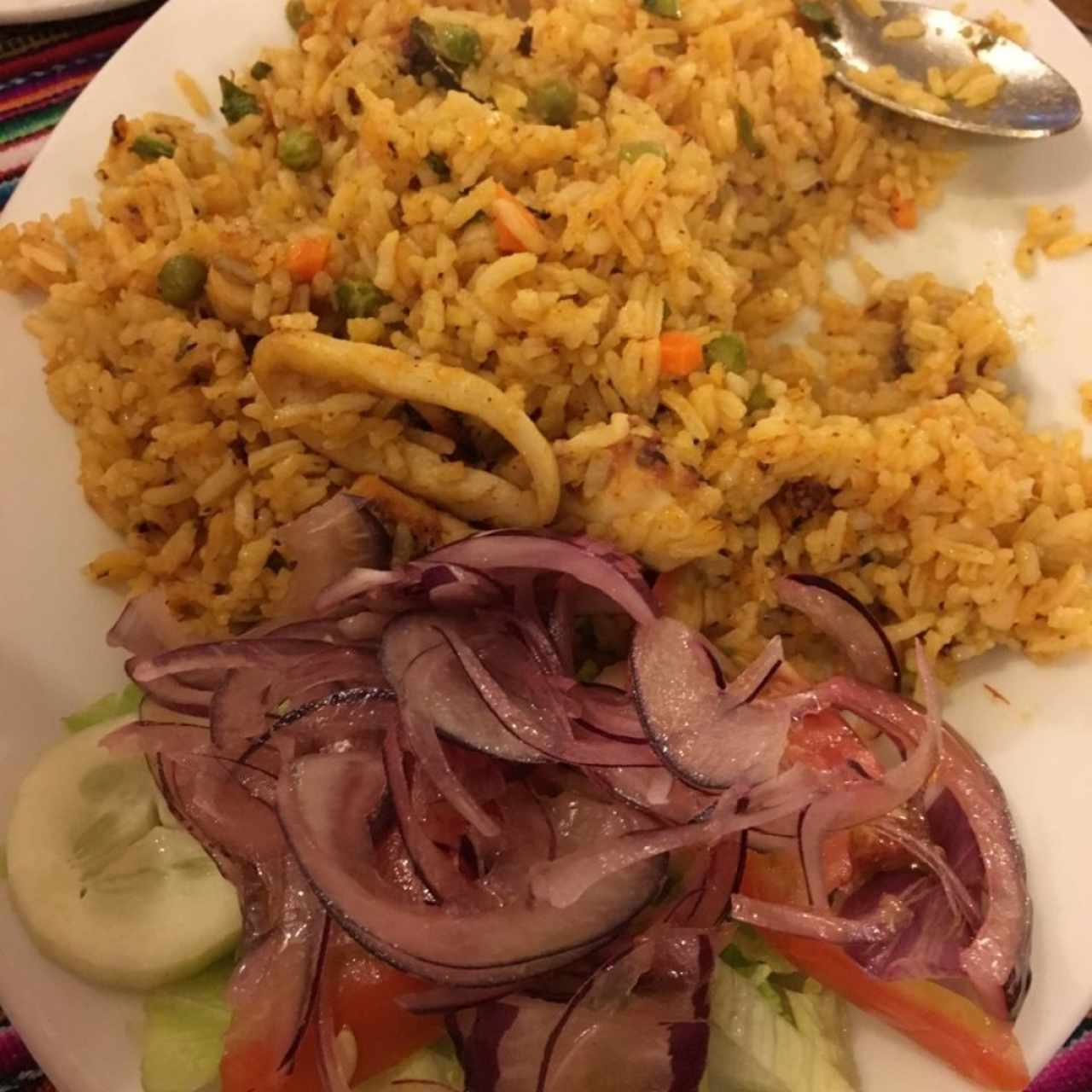 arroz de mariscos amarillo