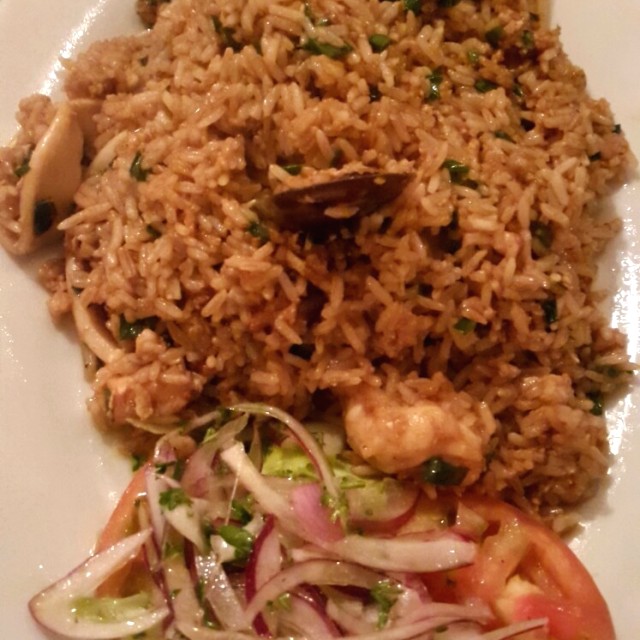 Arroz chaufa de mariscos