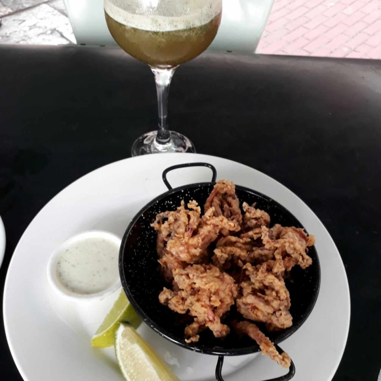 Arañitas y limonada con yerbabuena.