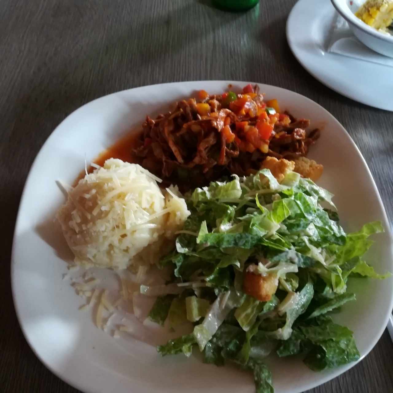 Ropa Vieja con puré y ensalada