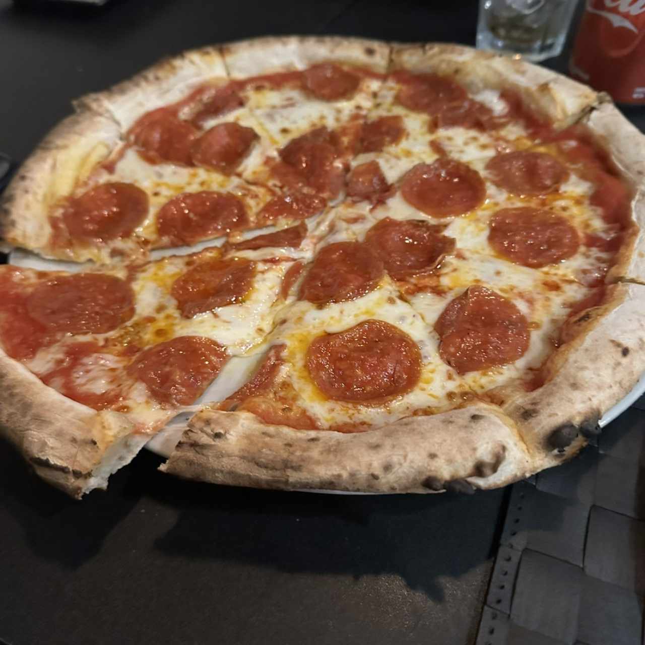 Pizza de Peperoni con "ajos"escondidos