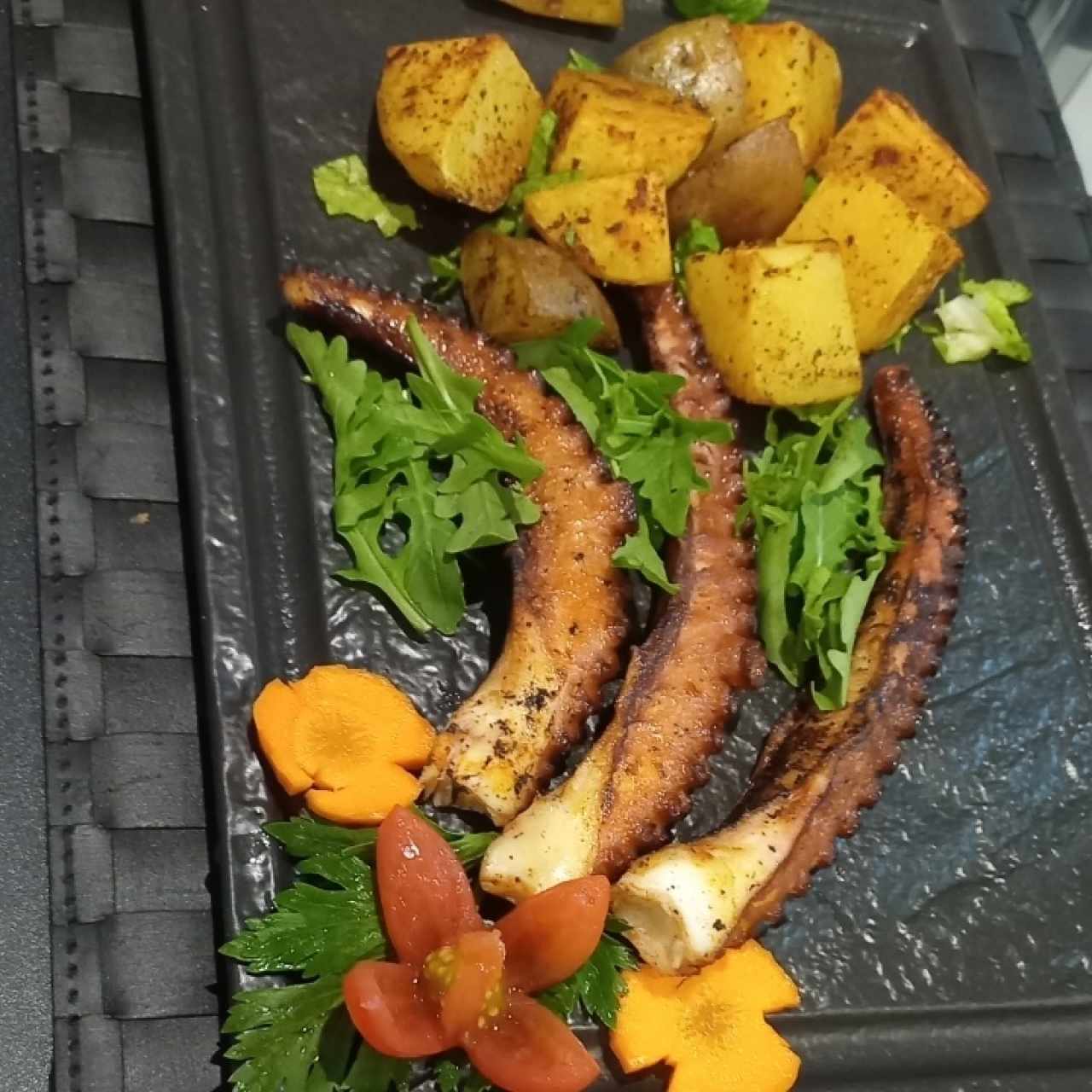 pulpo al carbon