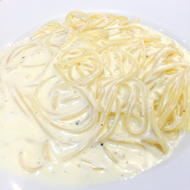Pasta en salsa blanca