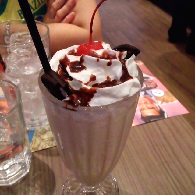Oreo milkshake 