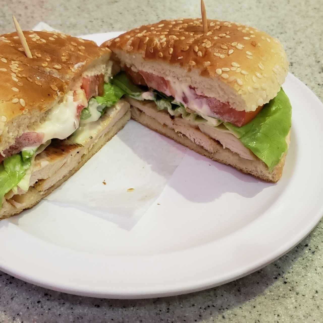 Sandwiche ee Pollo