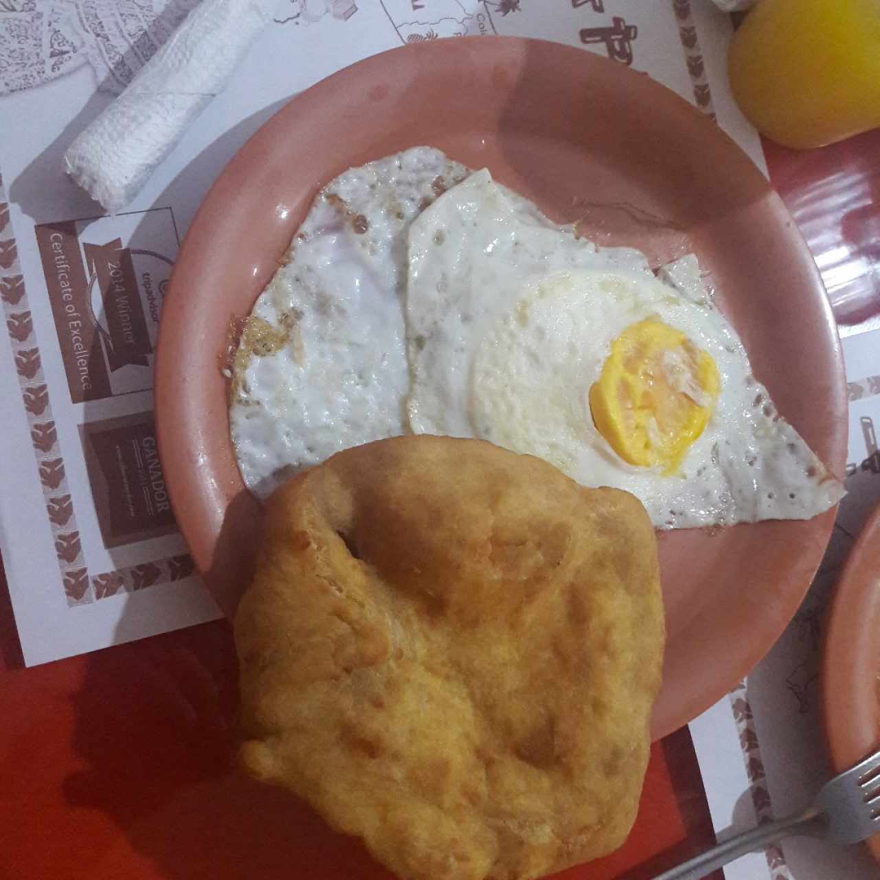 hojaldre y huevos