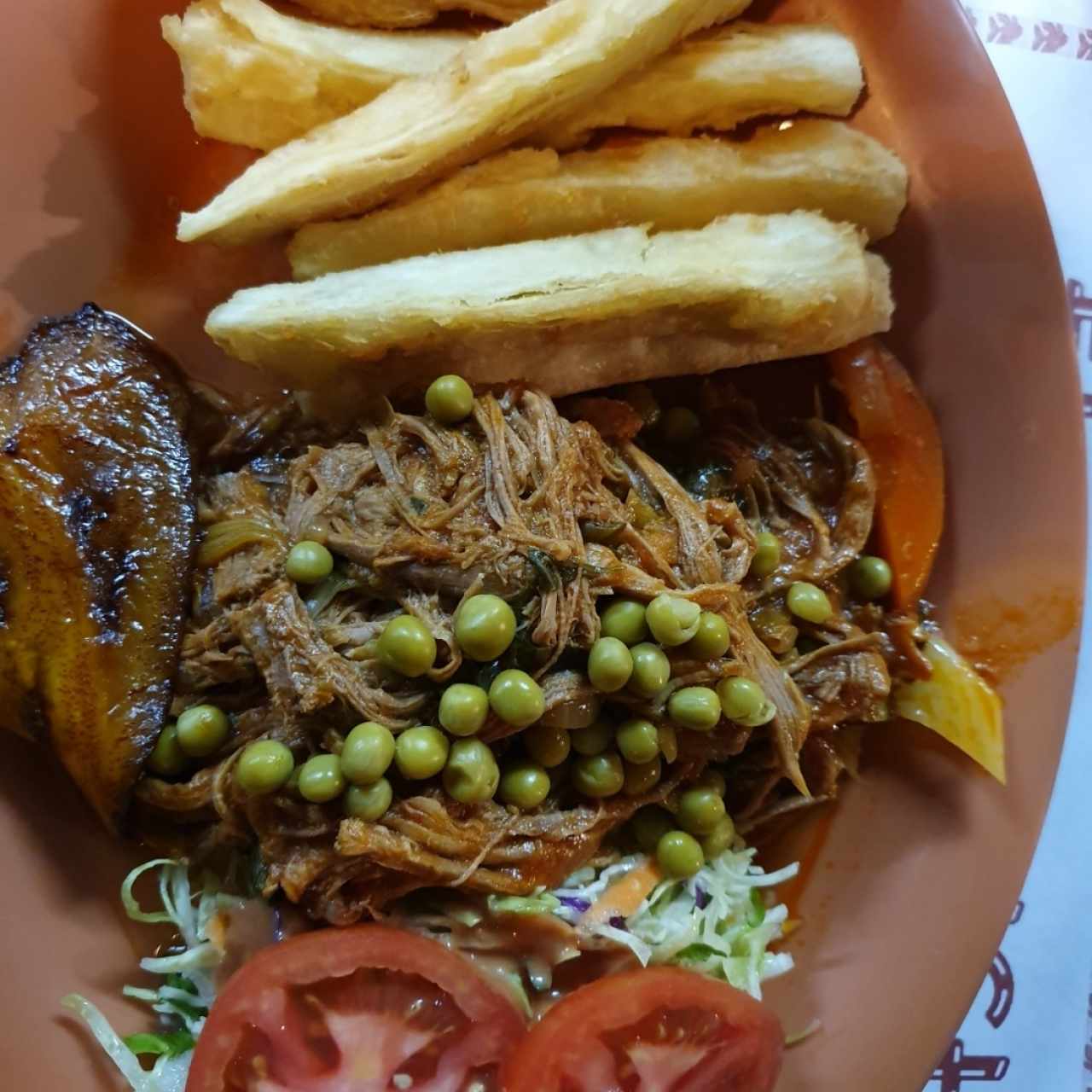 ropa vieja con yuca