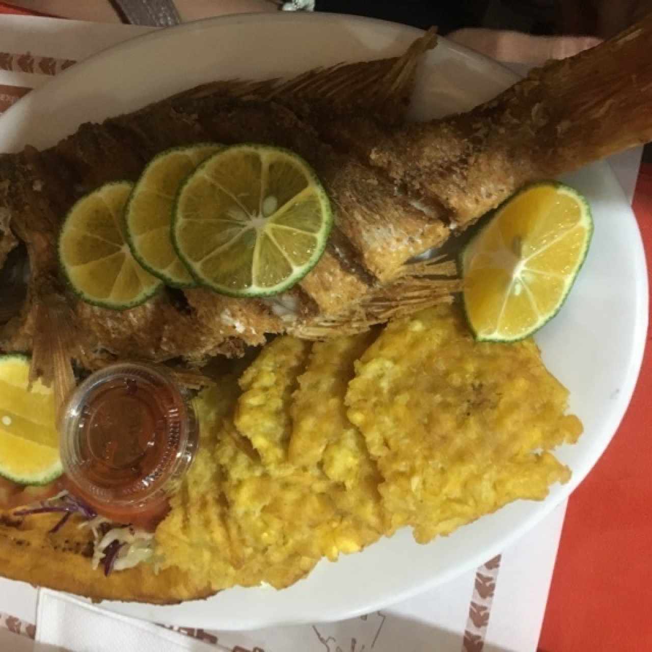 Pargo Frito con patacones