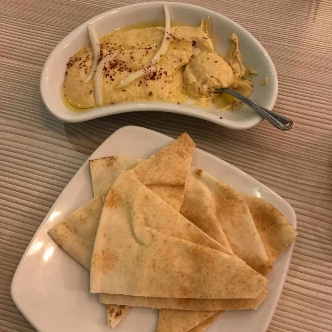 Del Mediterráneo - Hummus