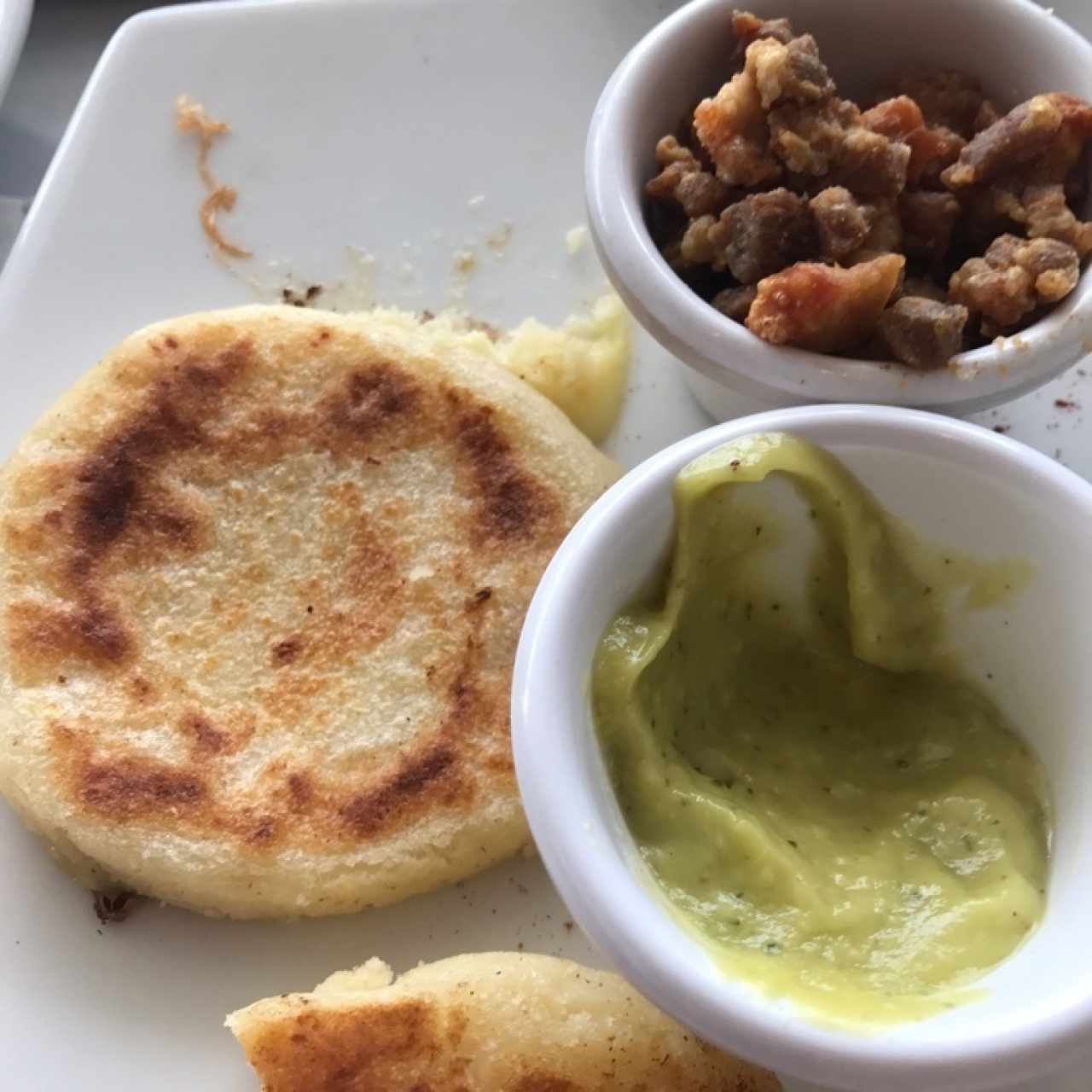 Arepas Asadas Rellenas con Queso