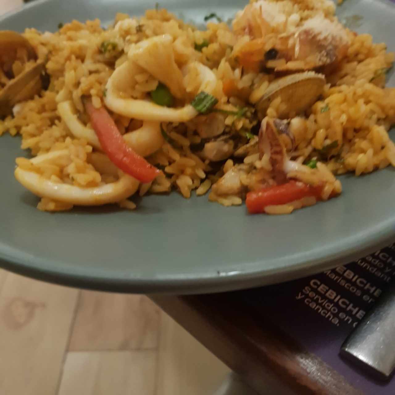 Platos Fuertes - Arroz con Mariscos