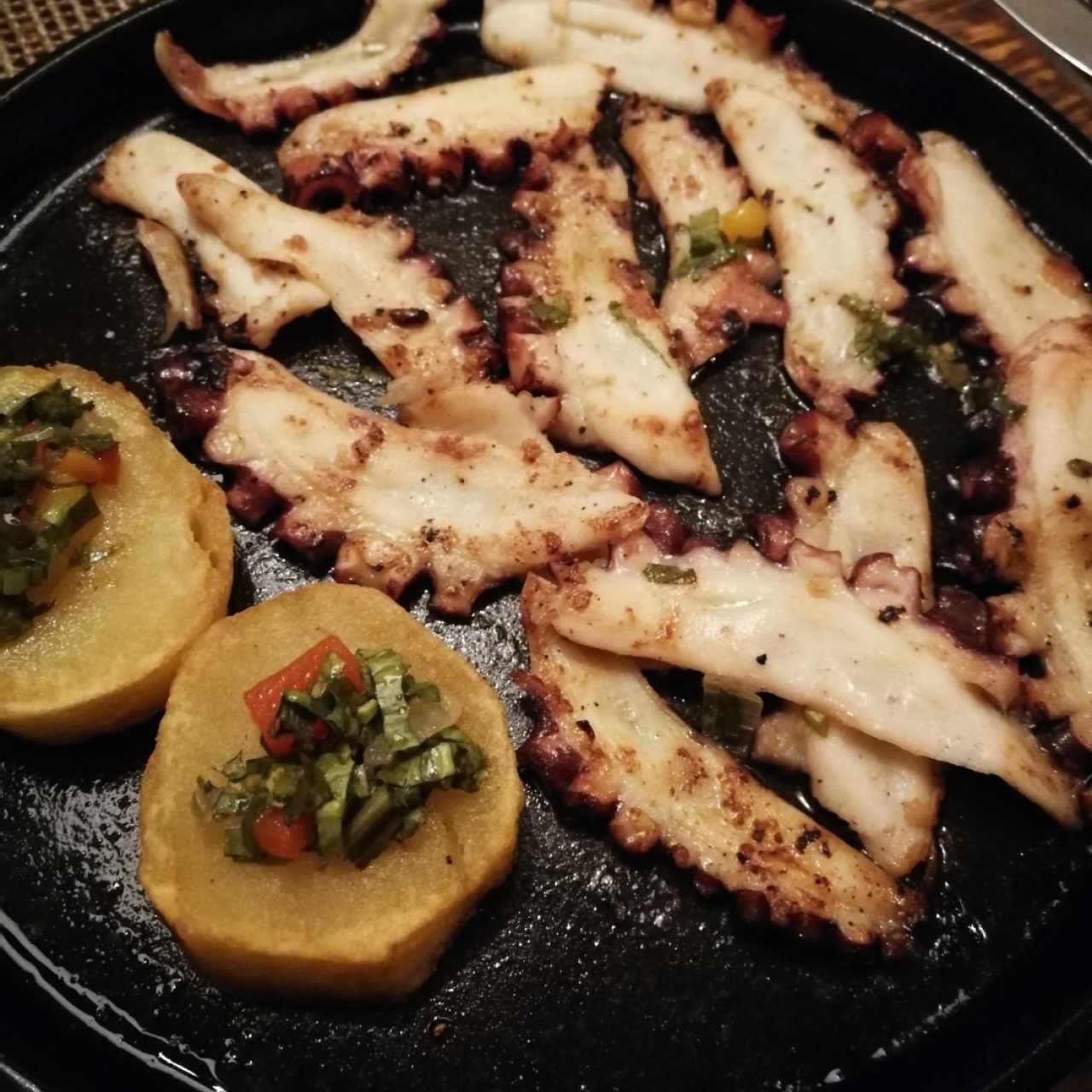 Pulpo al carbón