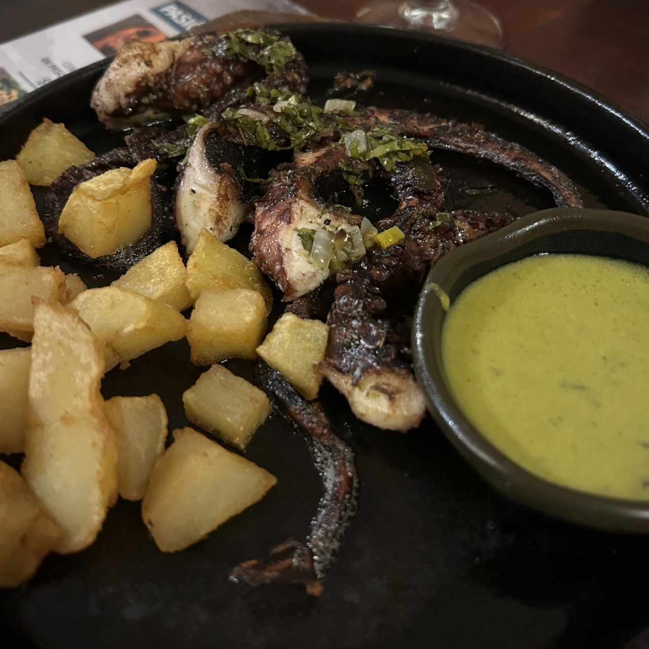 Pulpo al carbón