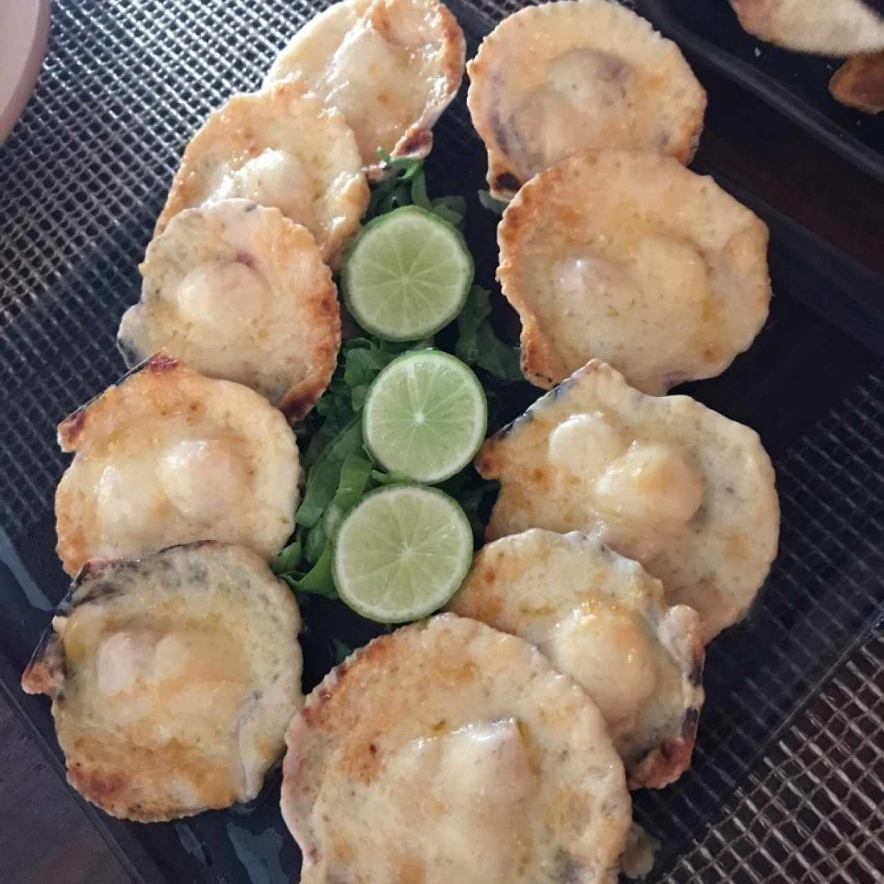 CONCHAS A LA PARMESANA (10 unid.)