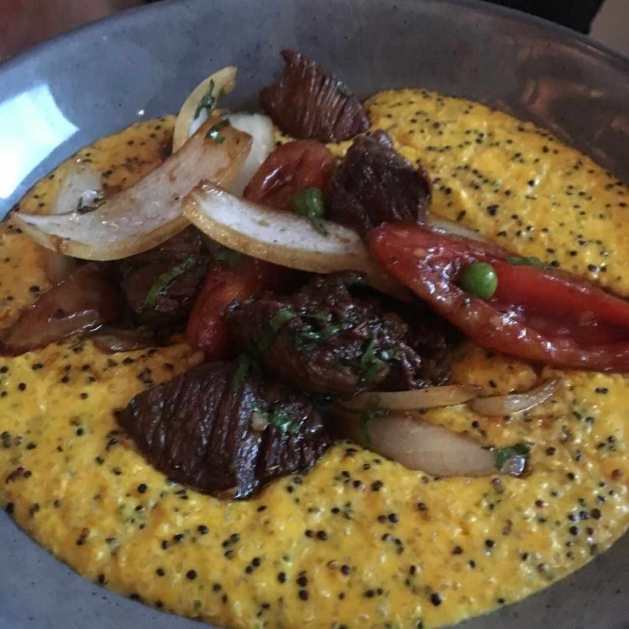 RISOTTO DE QUINOA CON LOMO SALTADO