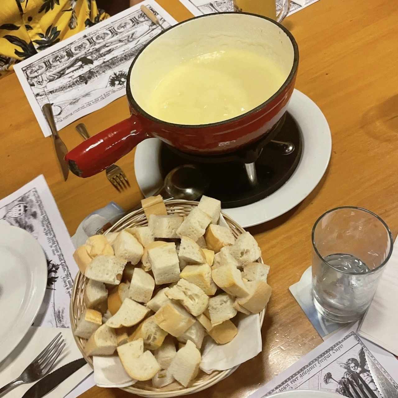 Käsefondue (mindestens 2 Personen)