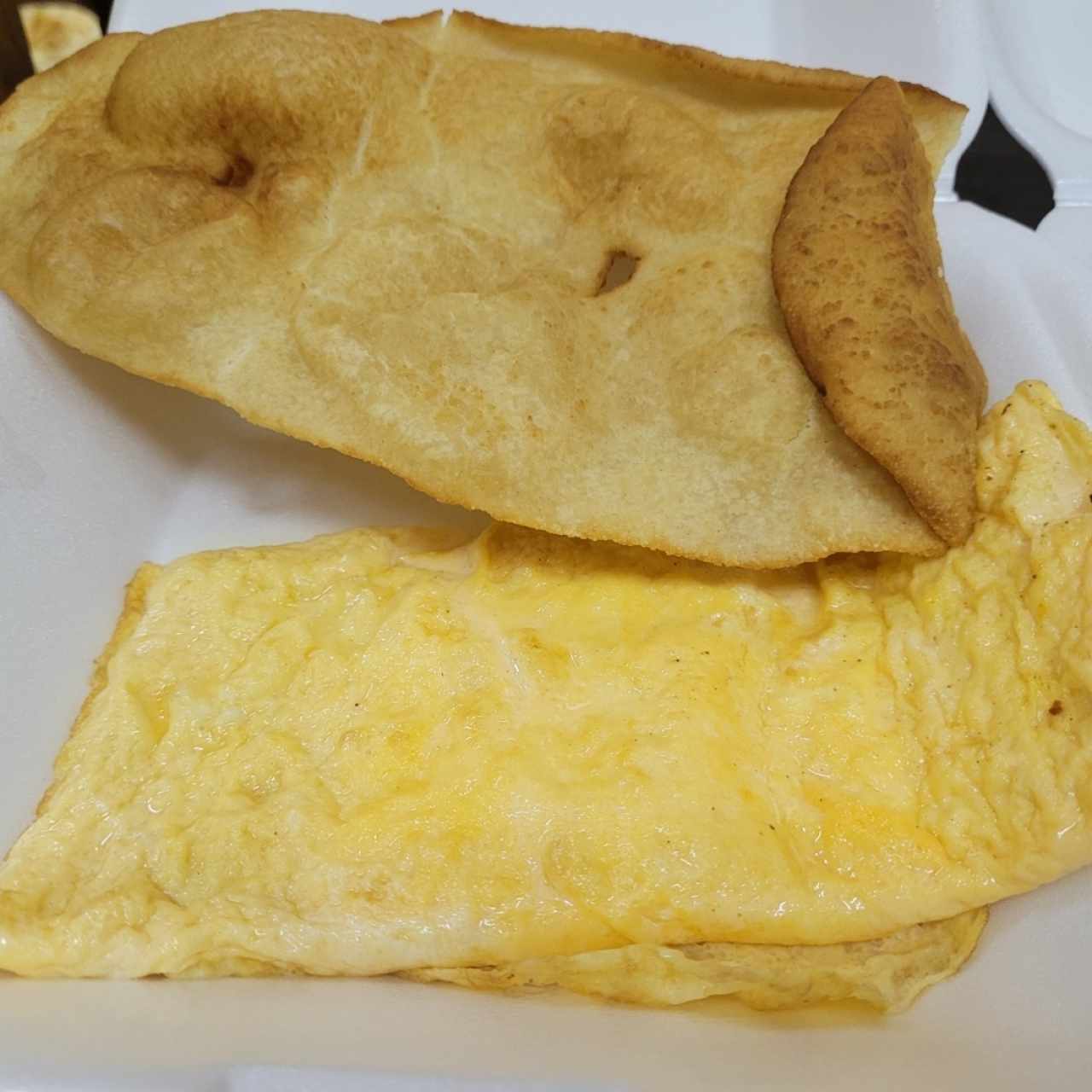 FRITURAS - Hojaldre con omelette