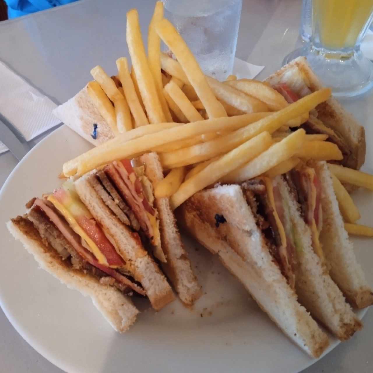 Emparedados - Club Sandwich