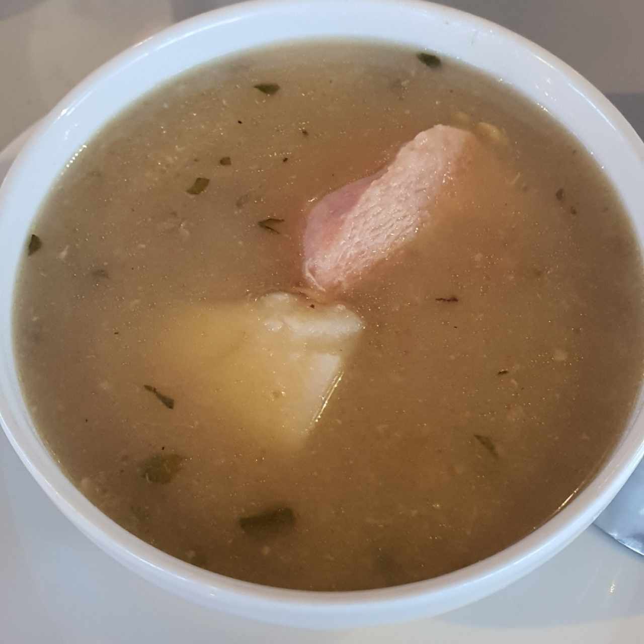 sopa de pollo