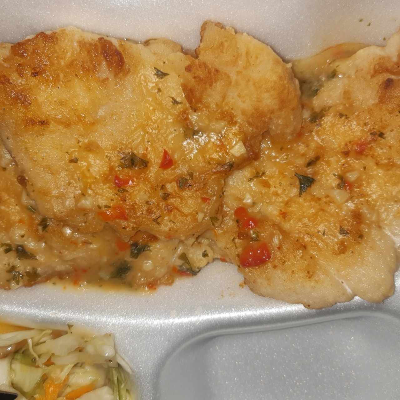 filete de corvina al ajillo