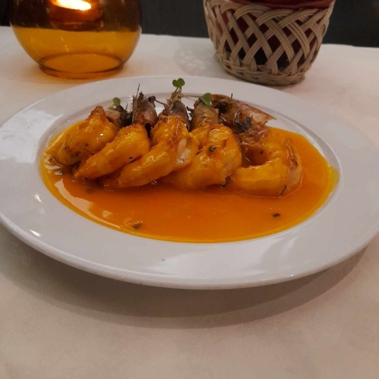 Langostinos al Ajillo o en Salsa de Maracuyá