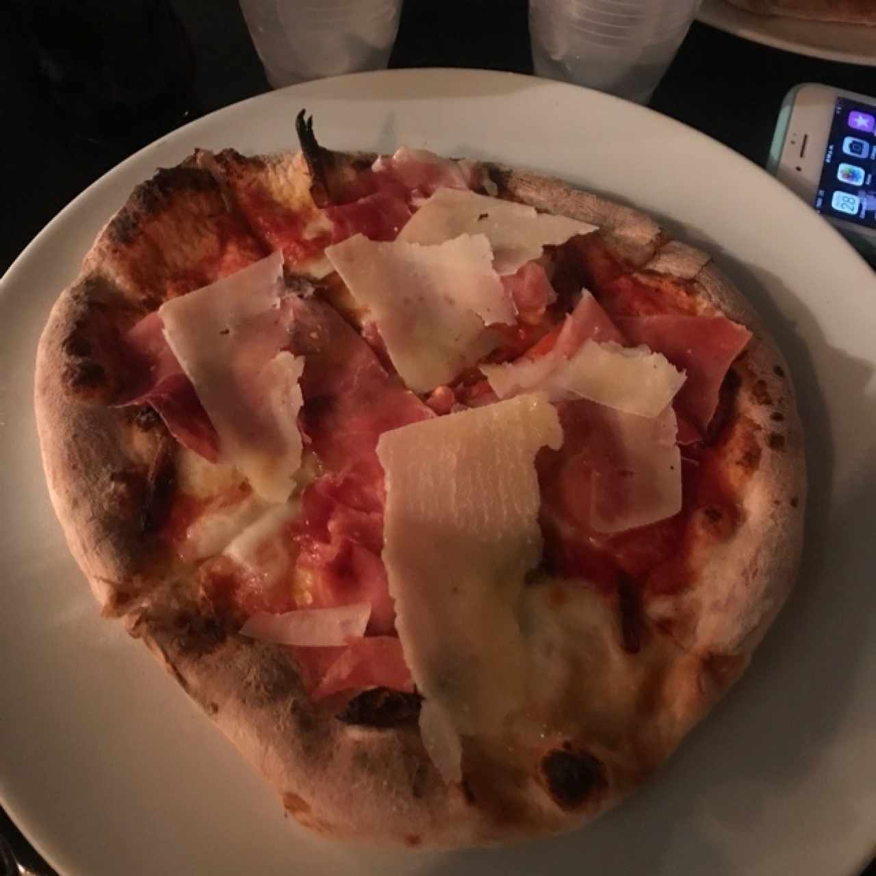 pizza prosciutto & datiles