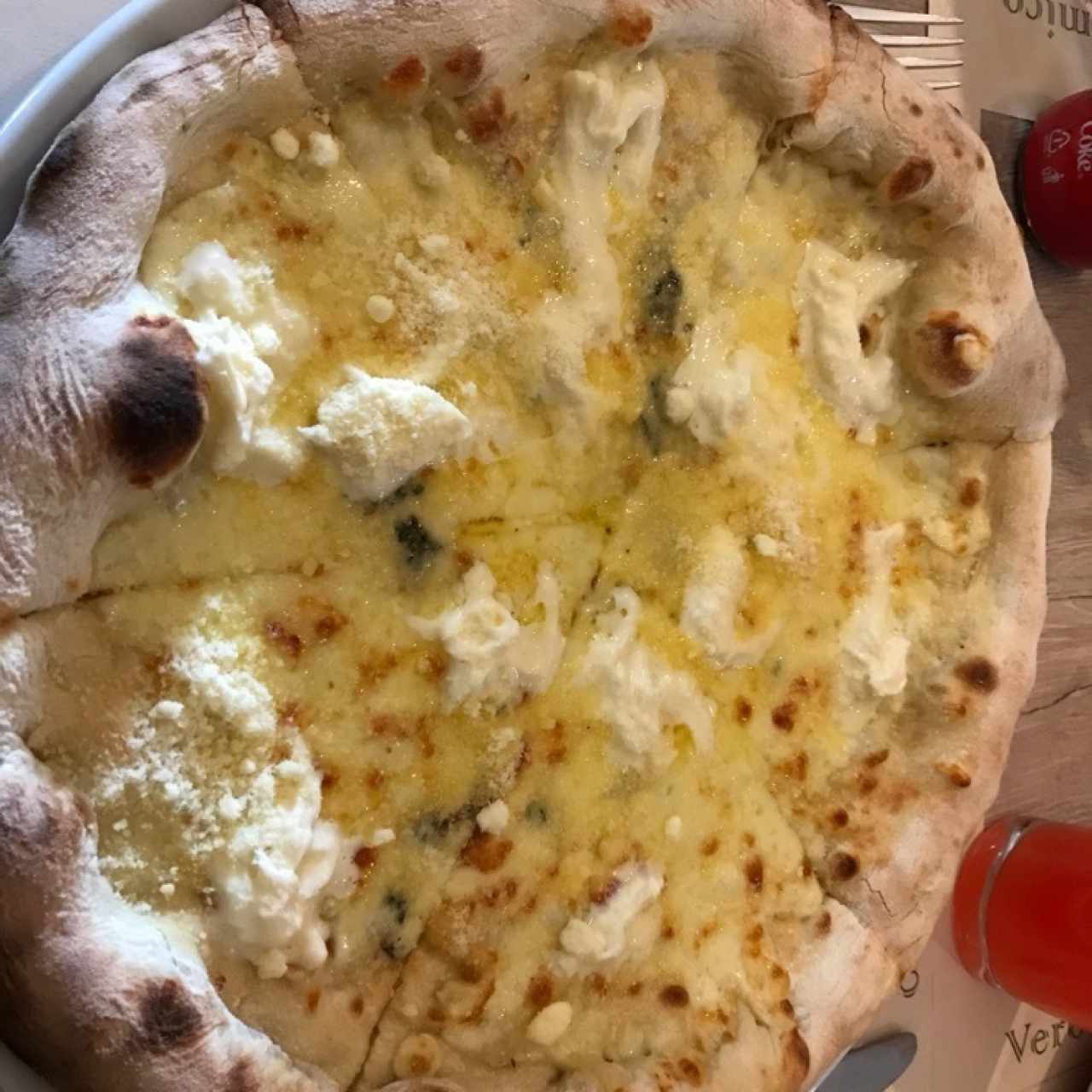 pizza 4 formagi