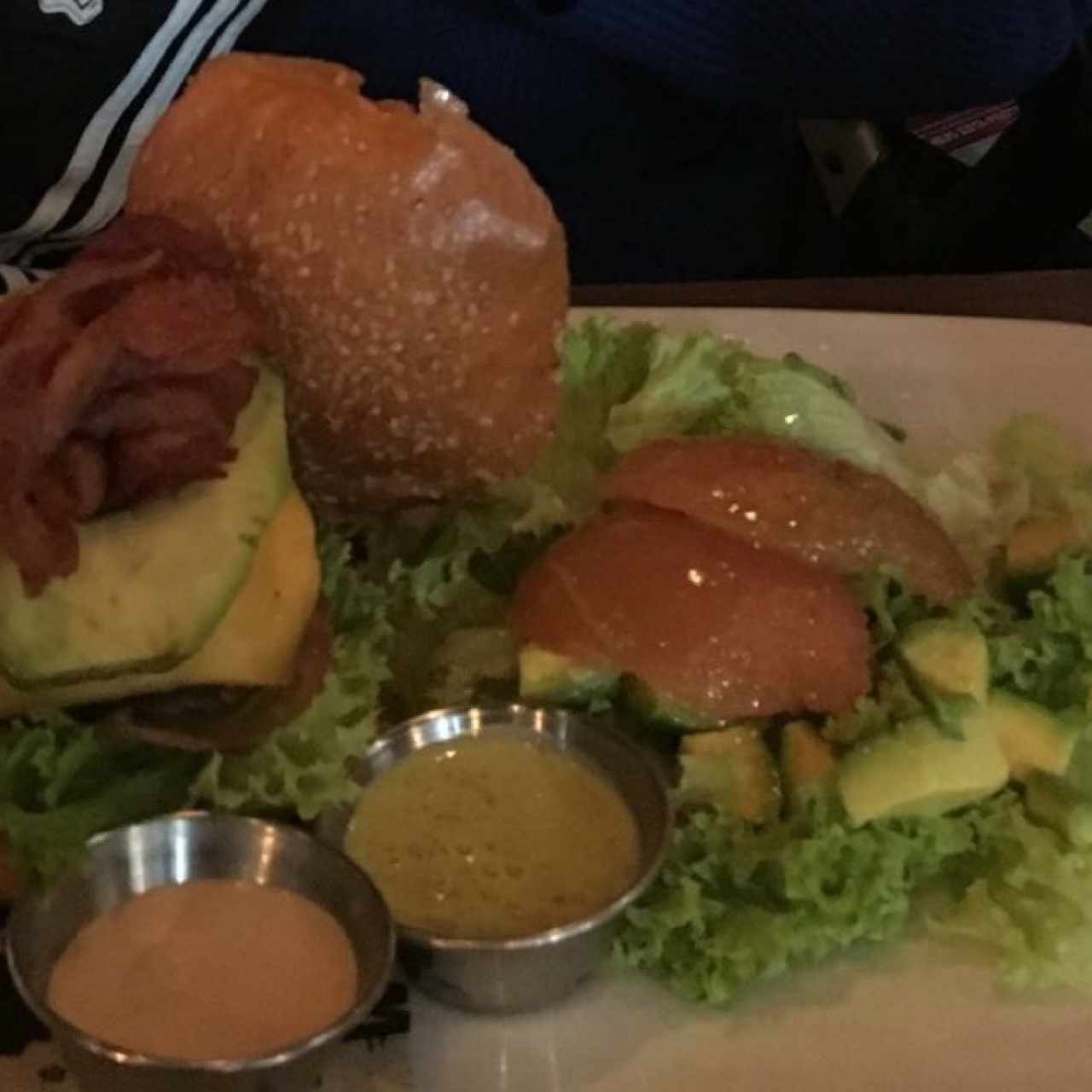 hamburguesa con avocado