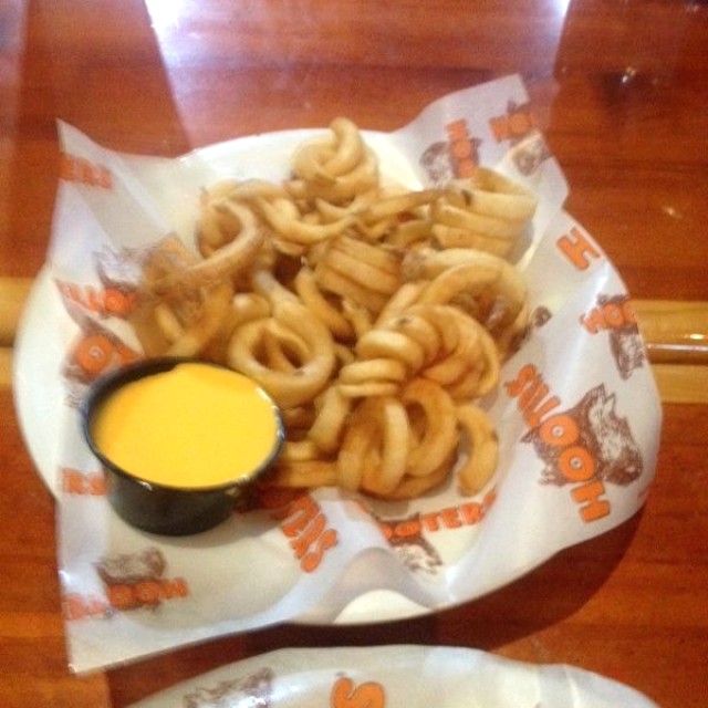 Hooters world famous curly fries