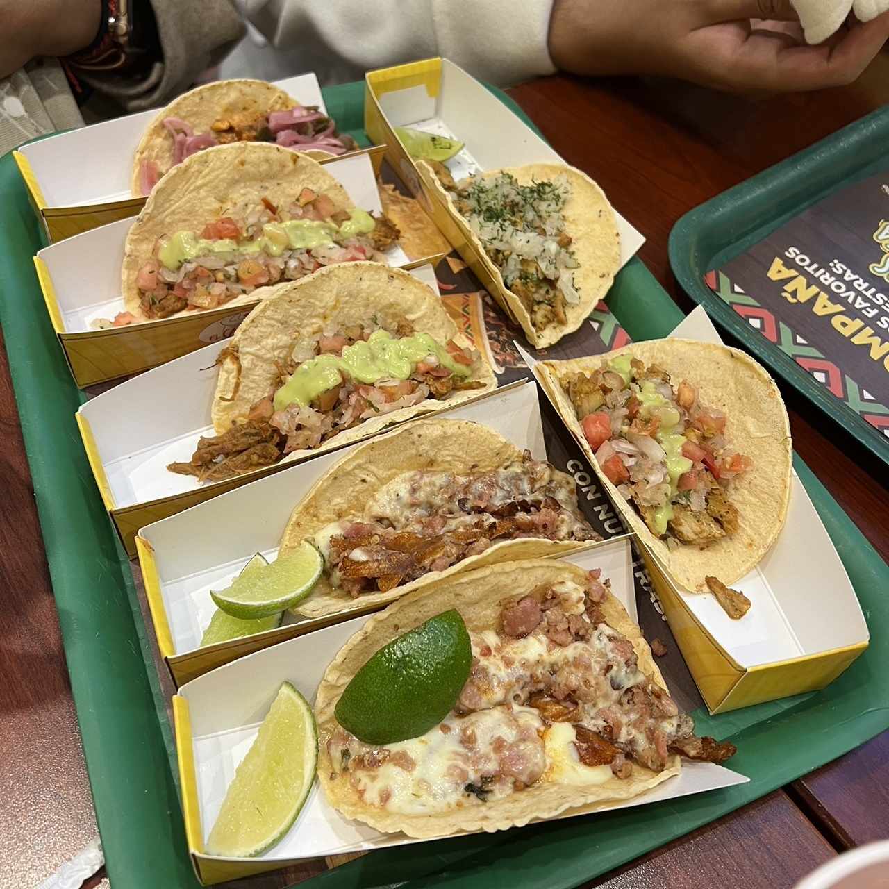 Tacos de Chorizo, Pollo, Carne 